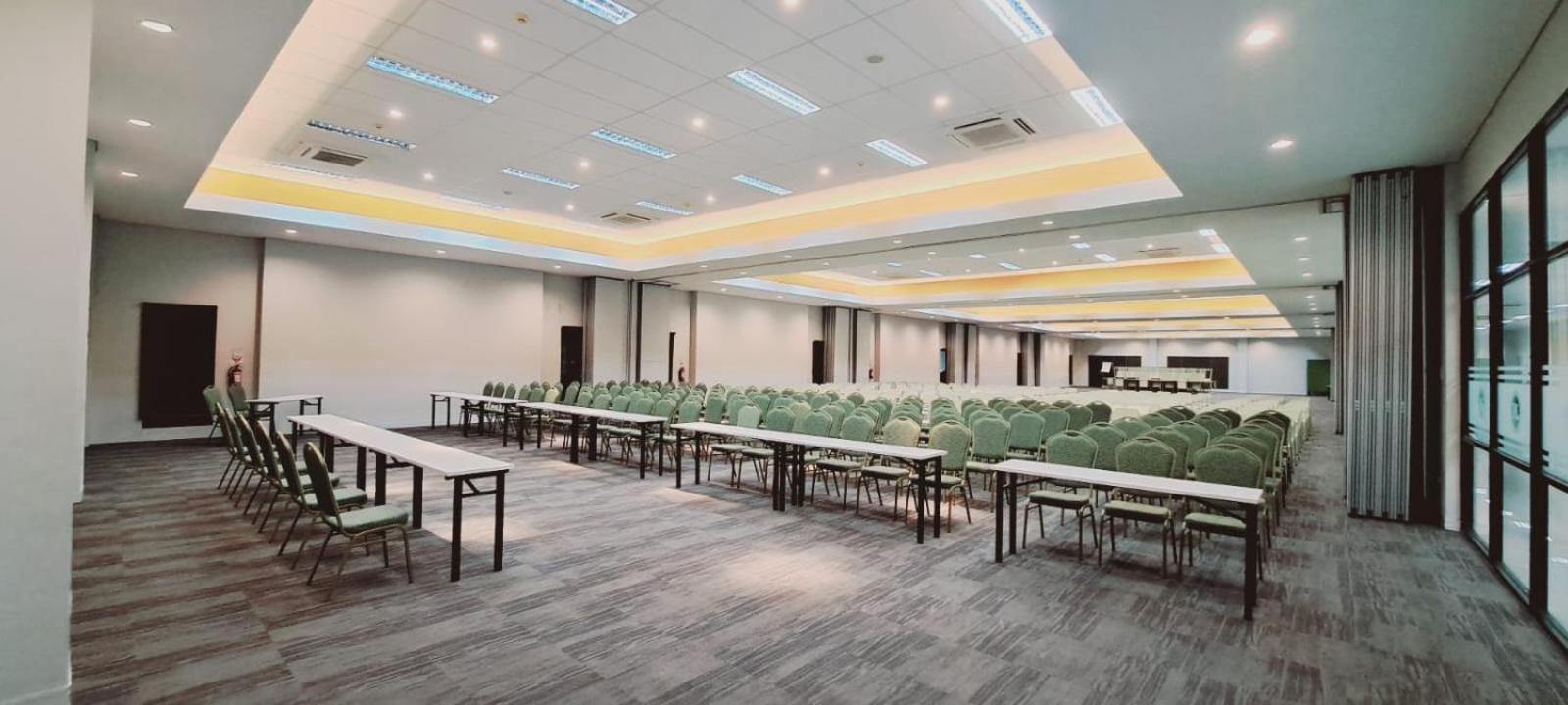 Tos Hotel & Convention Center Tangerang Powered By Archipelago Εξωτερικό φωτογραφία