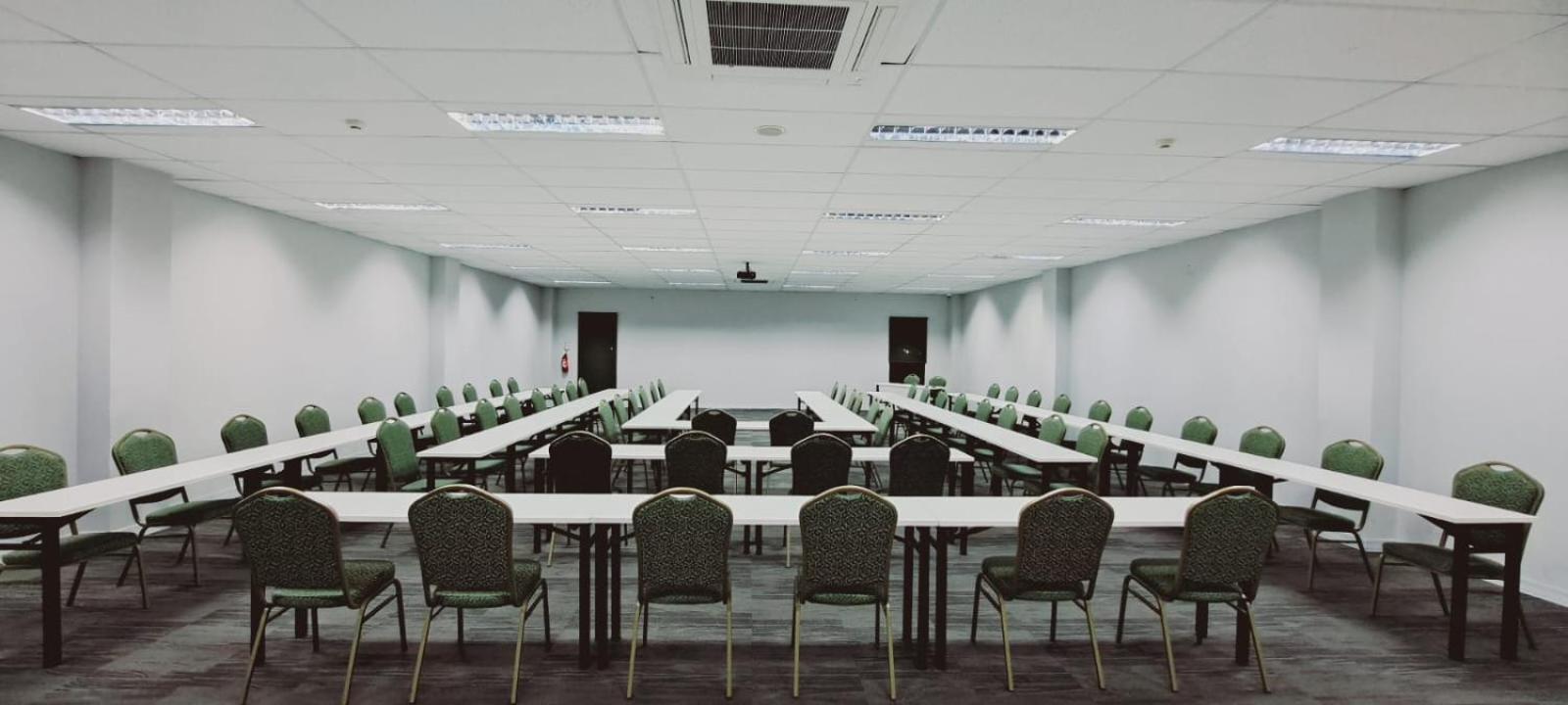 Tos Hotel & Convention Center Tangerang Powered By Archipelago Εξωτερικό φωτογραφία