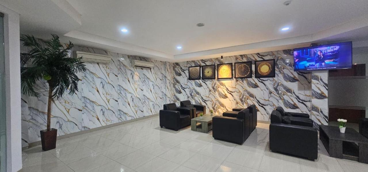 Tos Hotel & Convention Center Tangerang Powered By Archipelago Εξωτερικό φωτογραφία