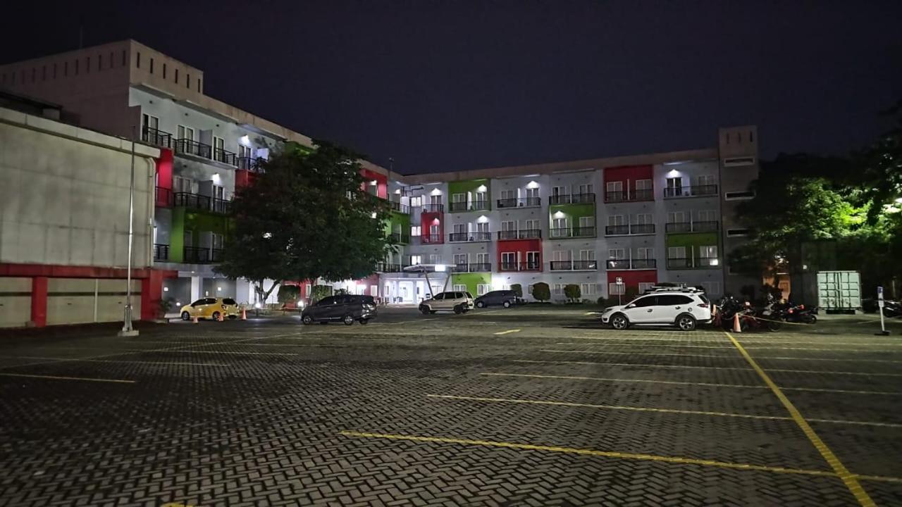 Tos Hotel & Convention Center Tangerang Powered By Archipelago Εξωτερικό φωτογραφία